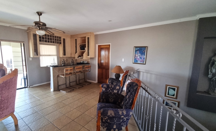 5 Bedroom Property for Sale in Melodie North West